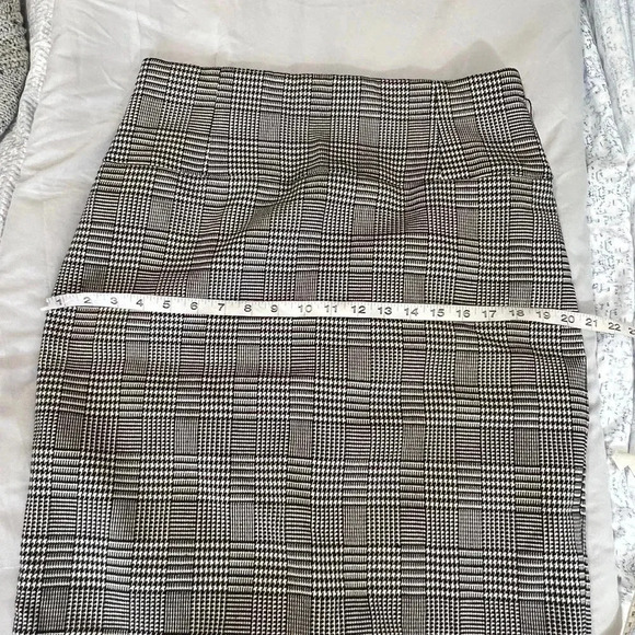 WORTHINGTON PENCIL SKIRT BLACK WHITE PLAID HIGH WAIST P STRETCH SIZE 12 LARGE - Picture 7 of 12